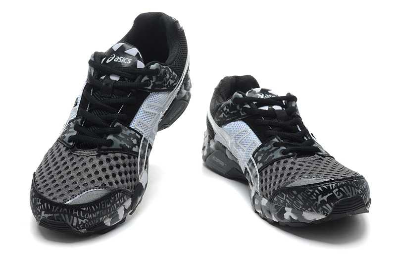 Asics Gel noosa TRI 8  pas cher chaussures asics sport